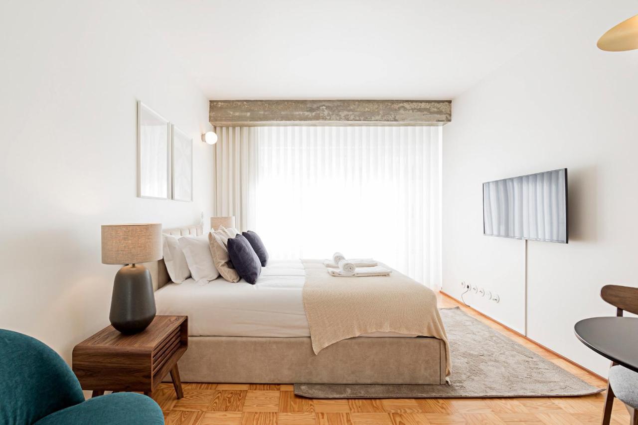 Ceuta Studio Apartments By Lovelystay Porto Bagian luar foto