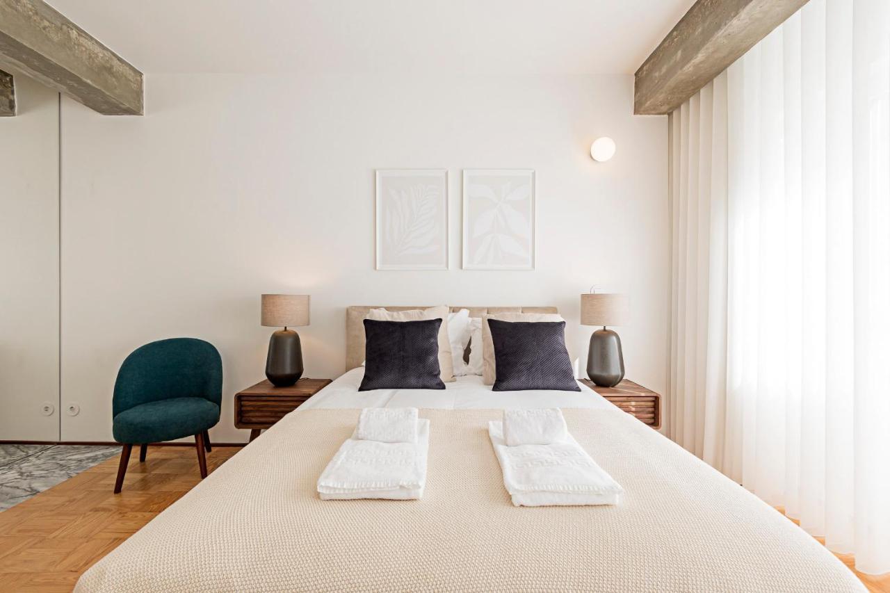 Ceuta Studio Apartments By Lovelystay Porto Bagian luar foto