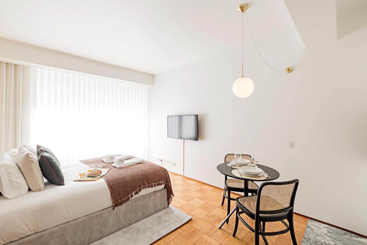 Ceuta Studio Apartments By Lovelystay Porto Bagian luar foto