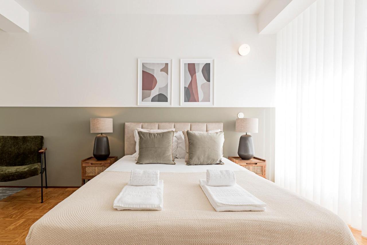 Ceuta Studio Apartments By Lovelystay Porto Bagian luar foto
