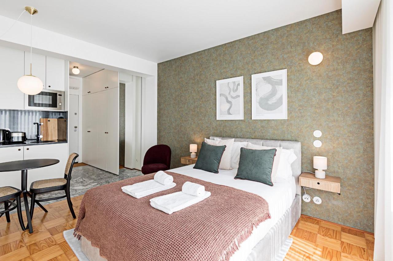 Ceuta Studio Apartments By Lovelystay Porto Bagian luar foto