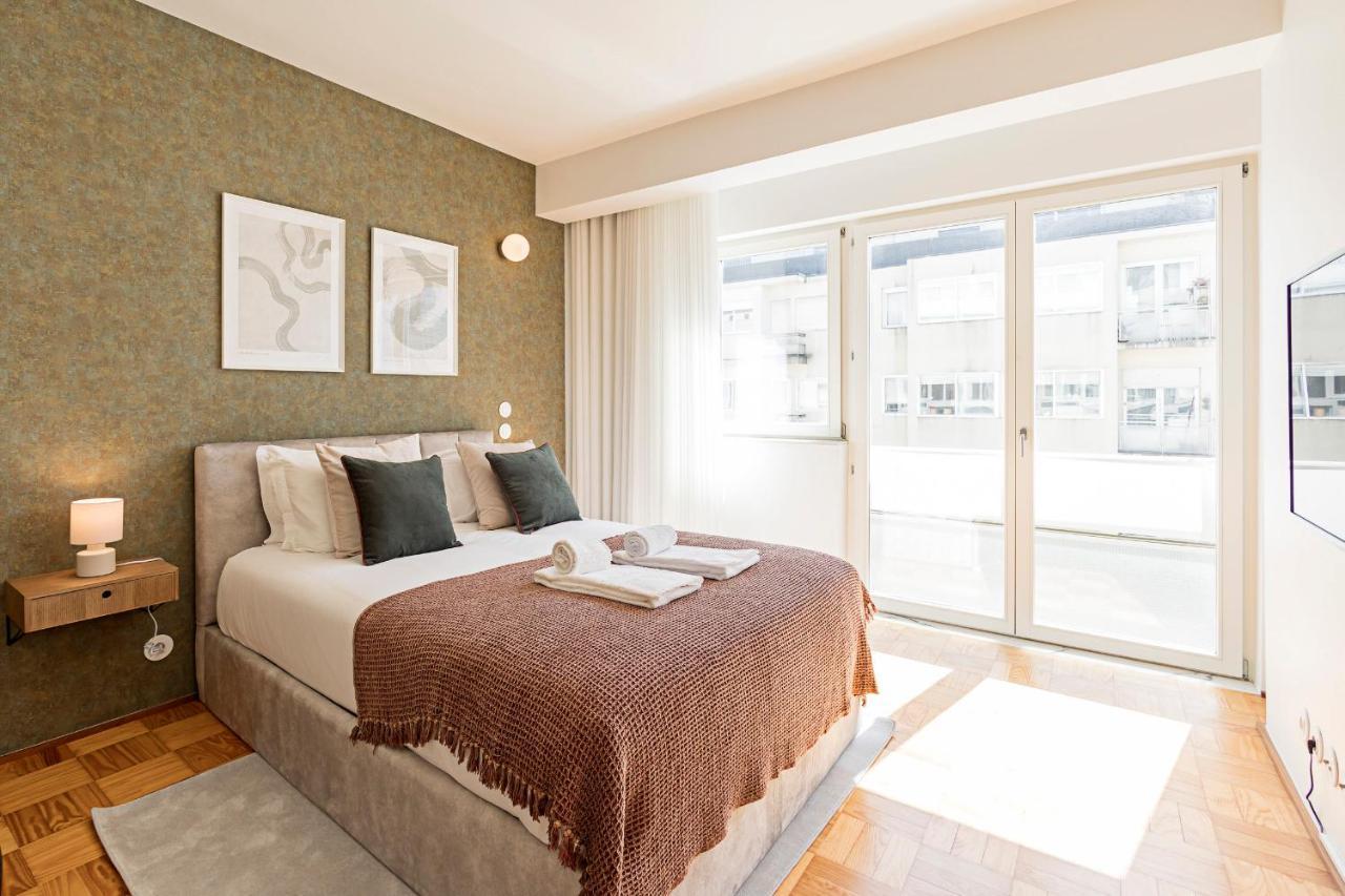 Ceuta Studio Apartments By Lovelystay Porto Bagian luar foto