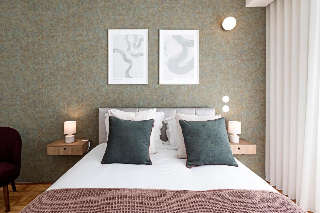 Ceuta Studio Apartments By Lovelystay Porto Bagian luar foto