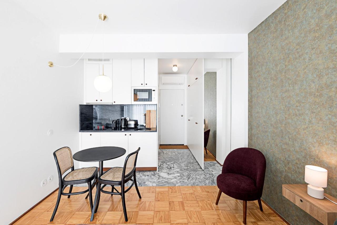 Ceuta Studio Apartments By Lovelystay Porto Bagian luar foto