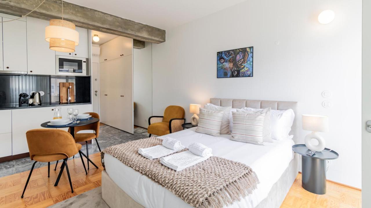 Ceuta Studio Apartments By Lovelystay Porto Bagian luar foto