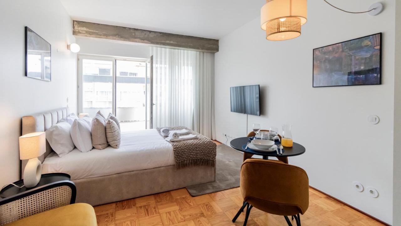 Ceuta Studio Apartments By Lovelystay Porto Bagian luar foto