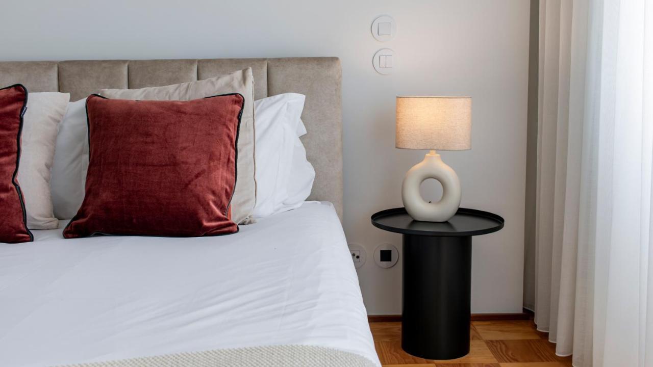 Ceuta Studio Apartments By Lovelystay Porto Bagian luar foto