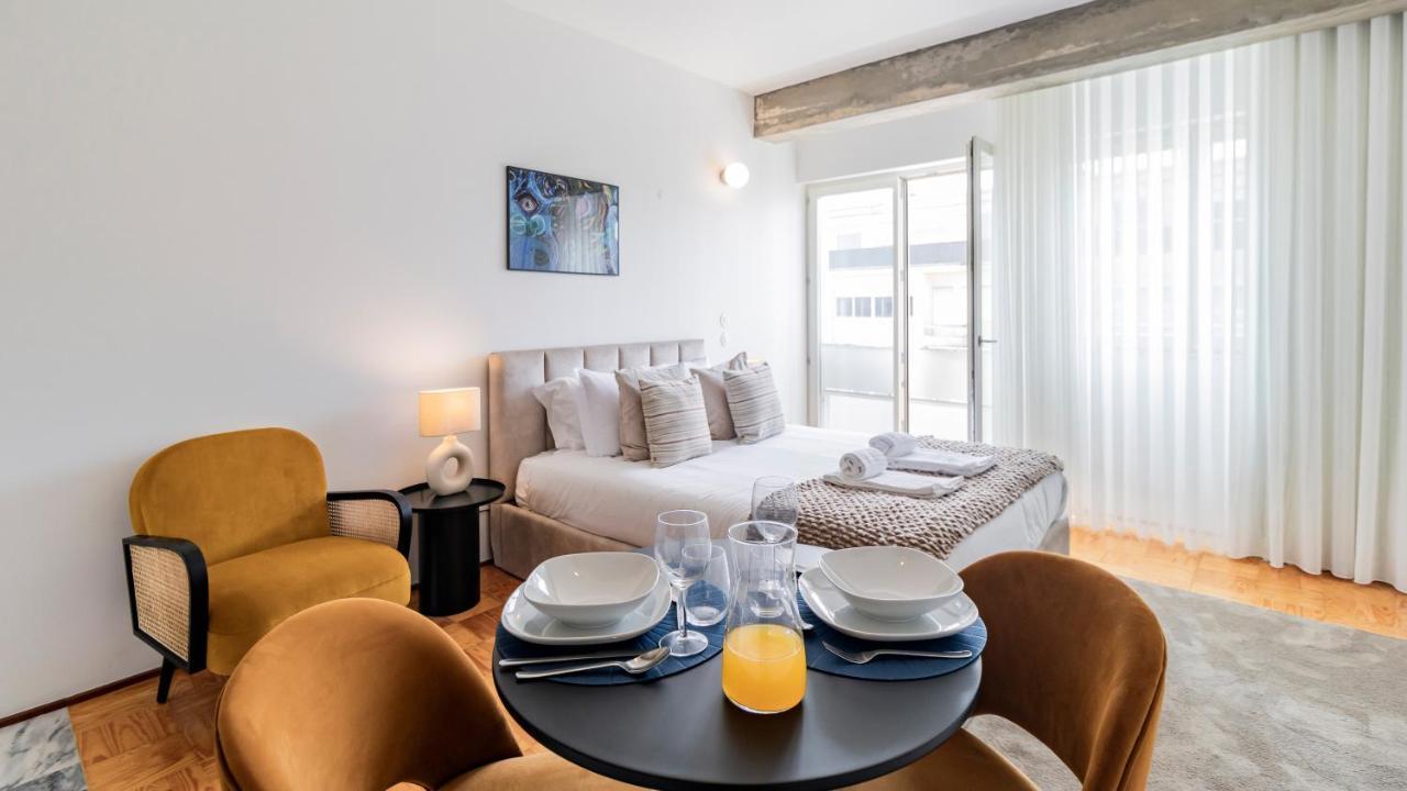 Ceuta Studio Apartments By Lovelystay Porto Bagian luar foto