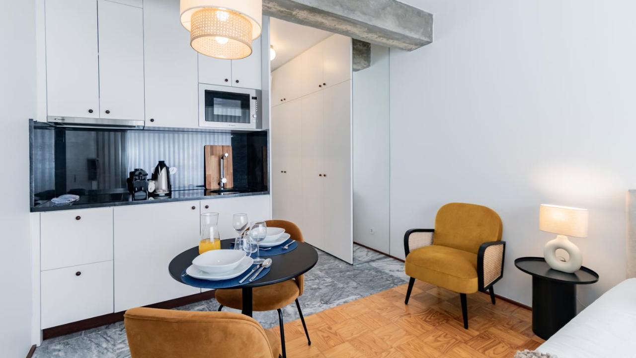 Ceuta Studio Apartments By Lovelystay Porto Bagian luar foto