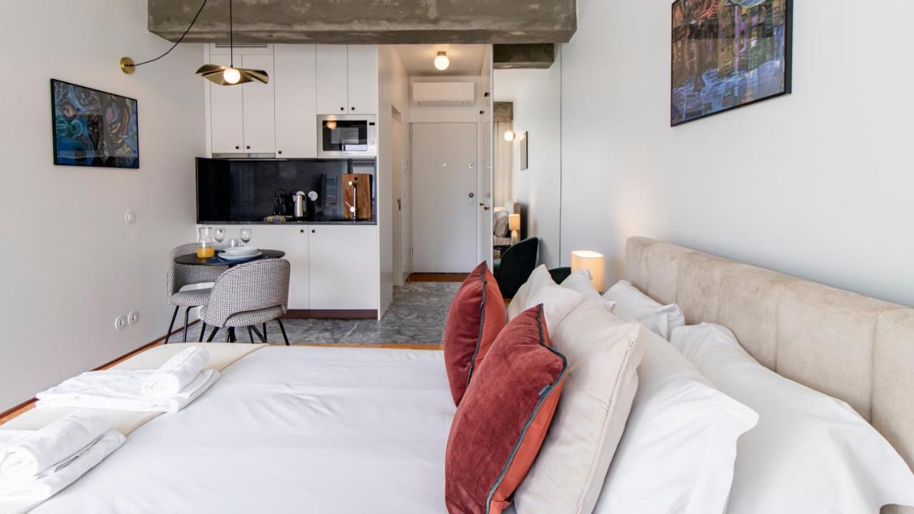Ceuta Studio Apartments By Lovelystay Porto Bagian luar foto