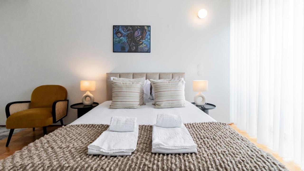Ceuta Studio Apartments By Lovelystay Porto Bagian luar foto